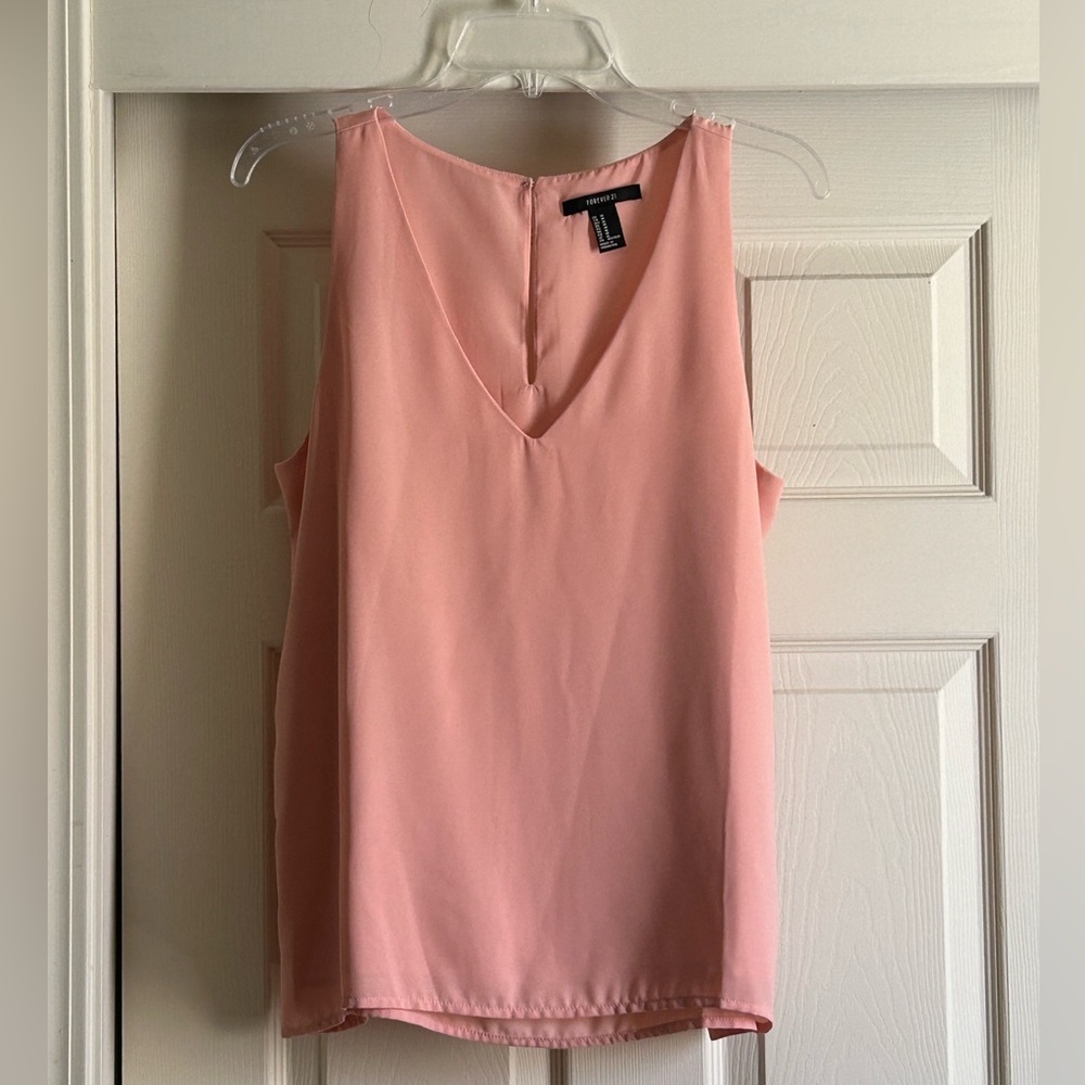 Forever 21 V-Neck Sleeveless Blouse